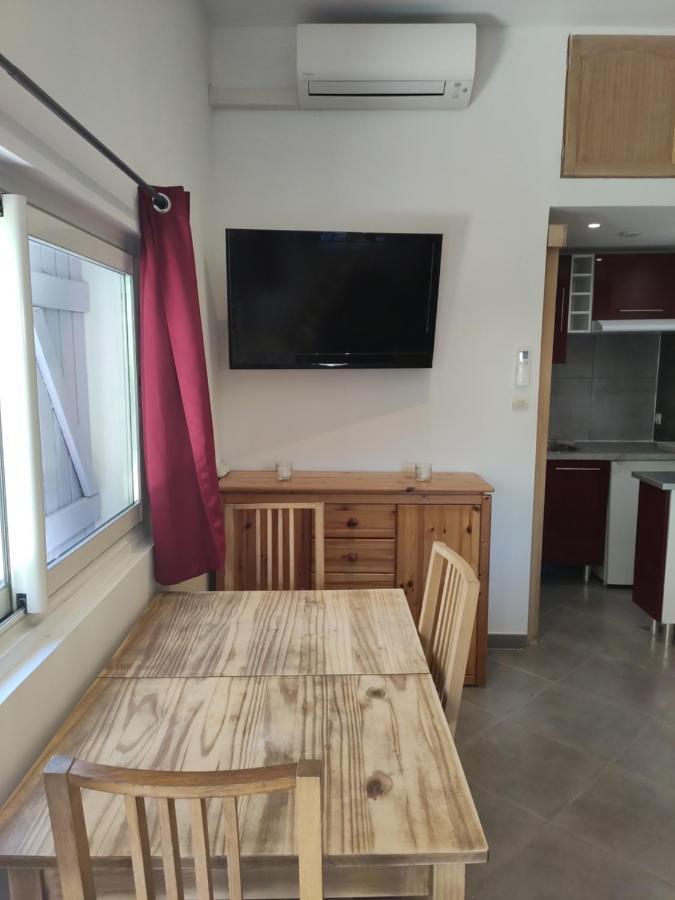 Joli Studio Au Calme Тулон Экстерьер фото